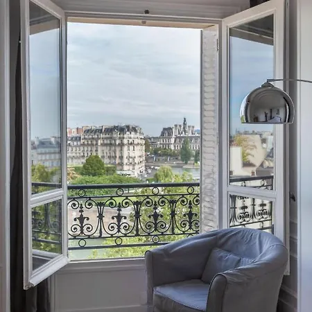 Apartment Quai De La Tournelle Ii By Onefinestay Paris