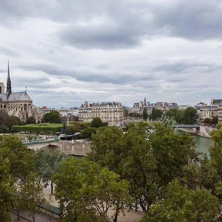 Quai De La Tournelle Ii By Onefinestay